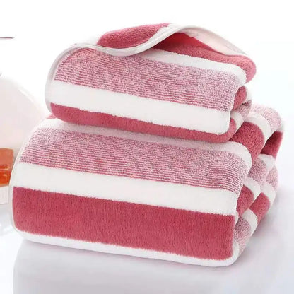 Thick Bath Towel Strong Water Absorption and Quick Drying Non Shedding Durable Ultra Soft - Very Suitable for Families Beaches